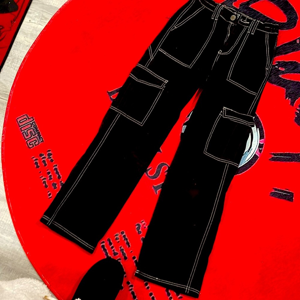 Black cargo pants